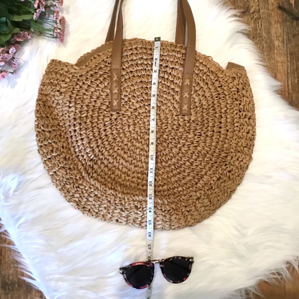 Last 1️⃣! Round woven camel beach bag - Picture 2 of 8